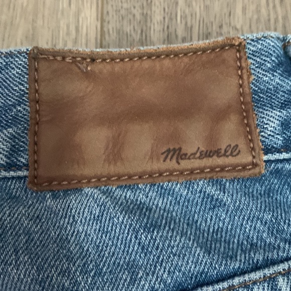 Madewell Classic High-Rise Distressed Straight Jean - Picture 9 of 9